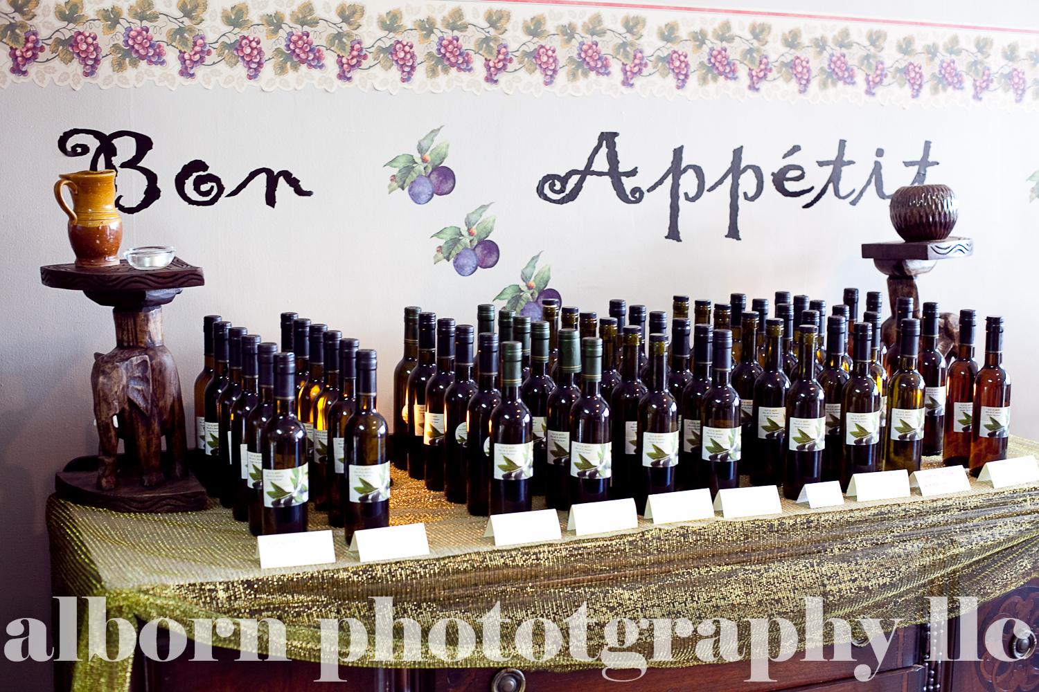 wall of oils