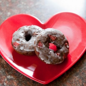 Valentines Day Chocolate Covered Strawberry Donuts (800x533)