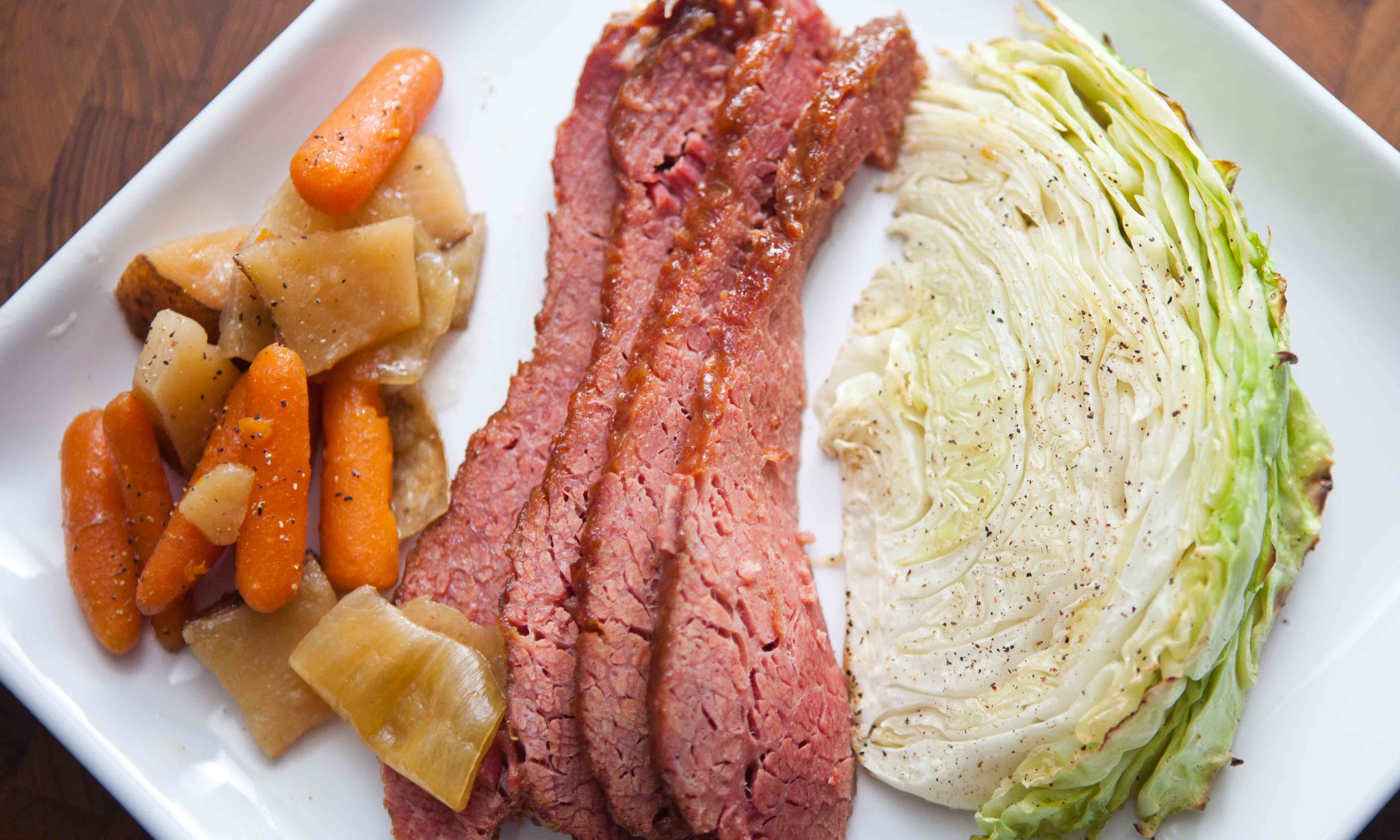 header image corned beef dinner