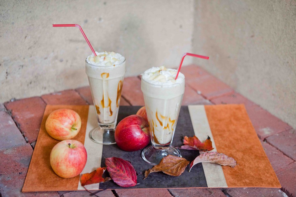 Caramel Apple Milkshakes